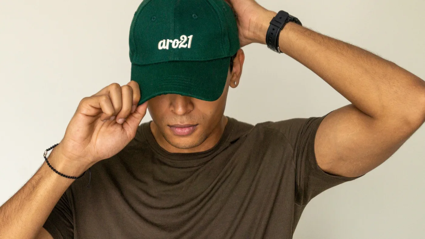 aro21 Grove classic cotton cap worn front-on