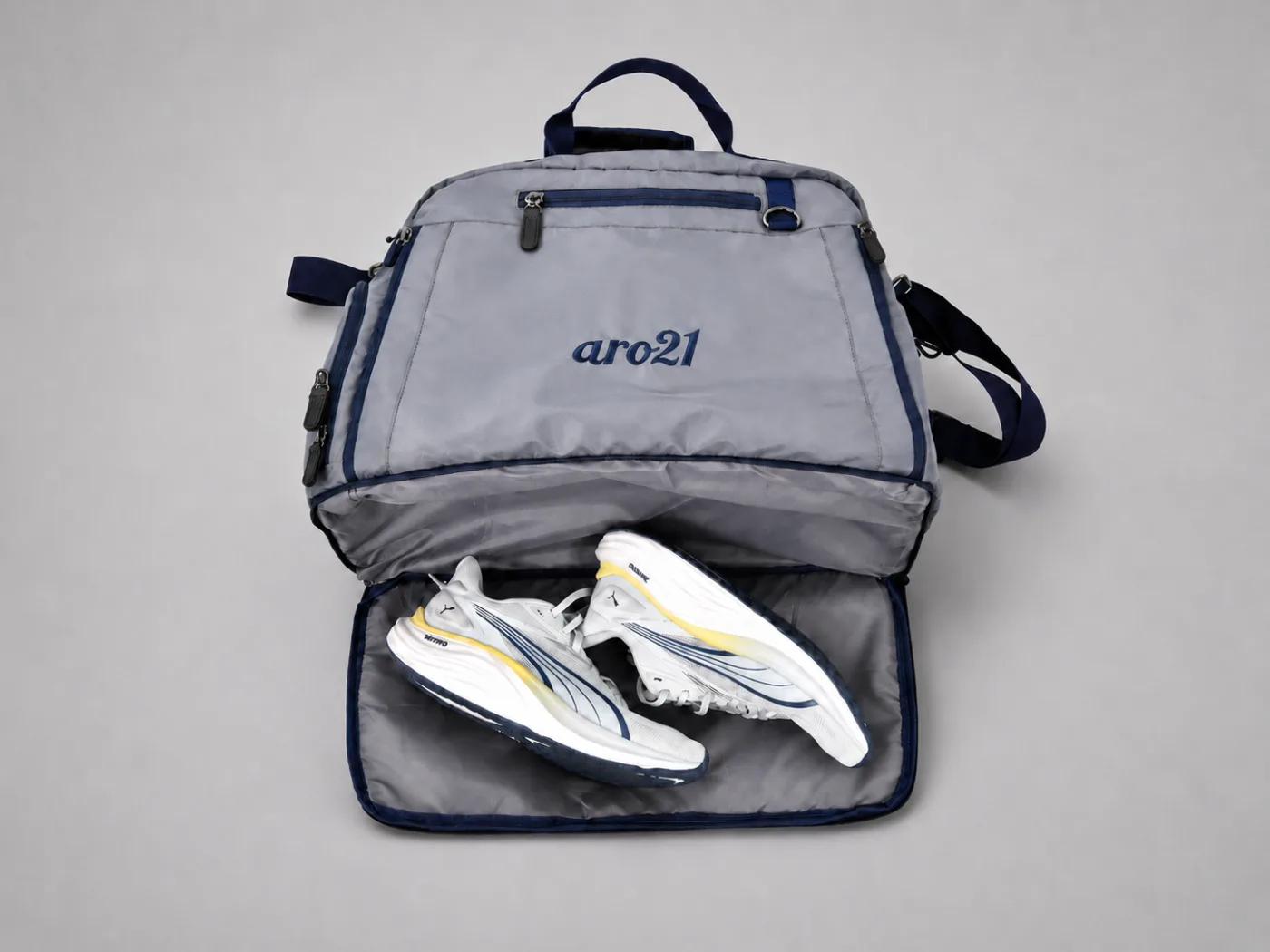 Separate shoe compartment at the base